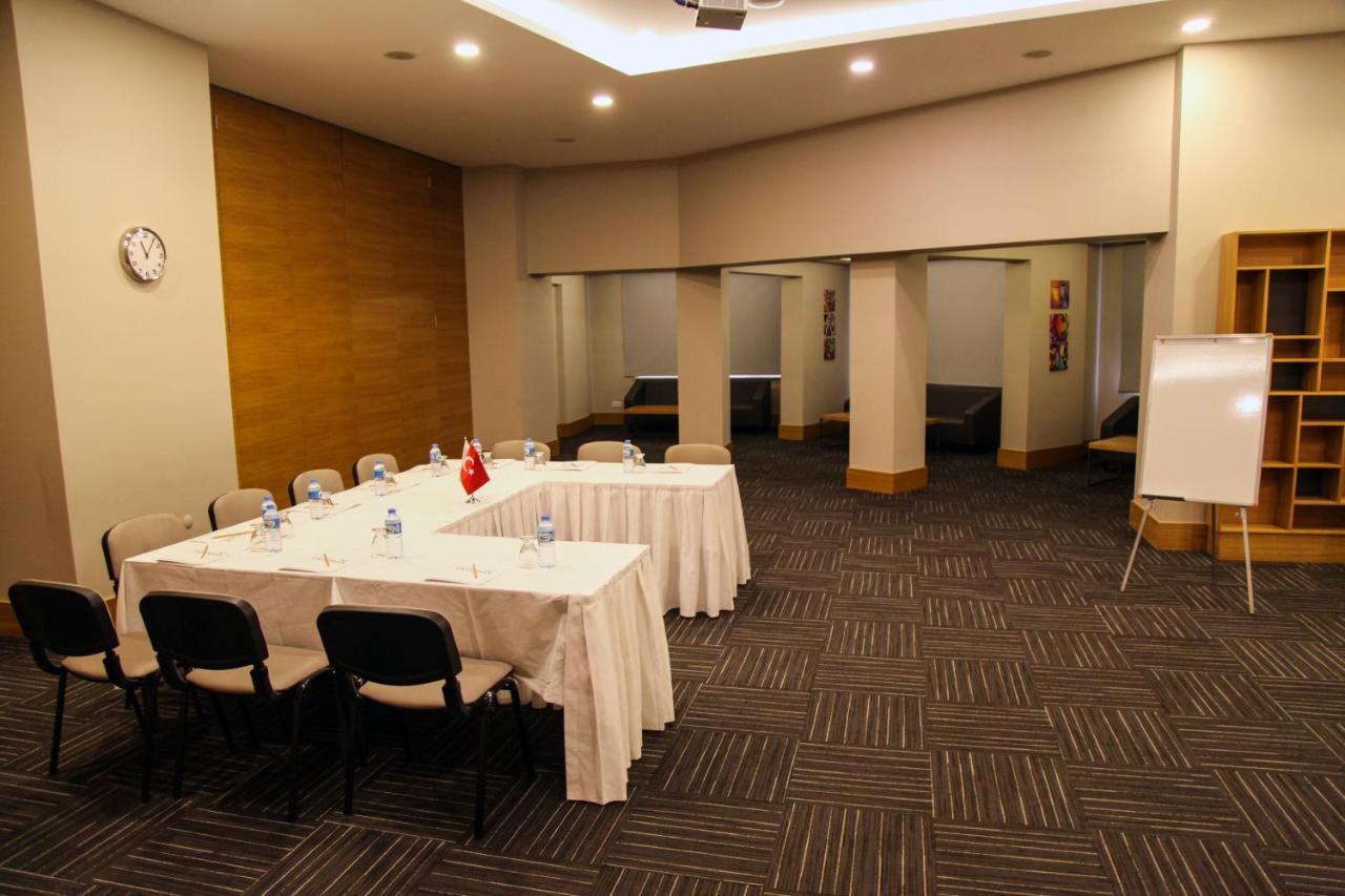 טקירדג Hotel Yayoba מראה חיצוני תמונה