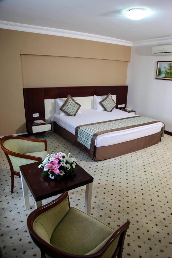 טקירדג Hotel Yayoba מראה חיצוני תמונה