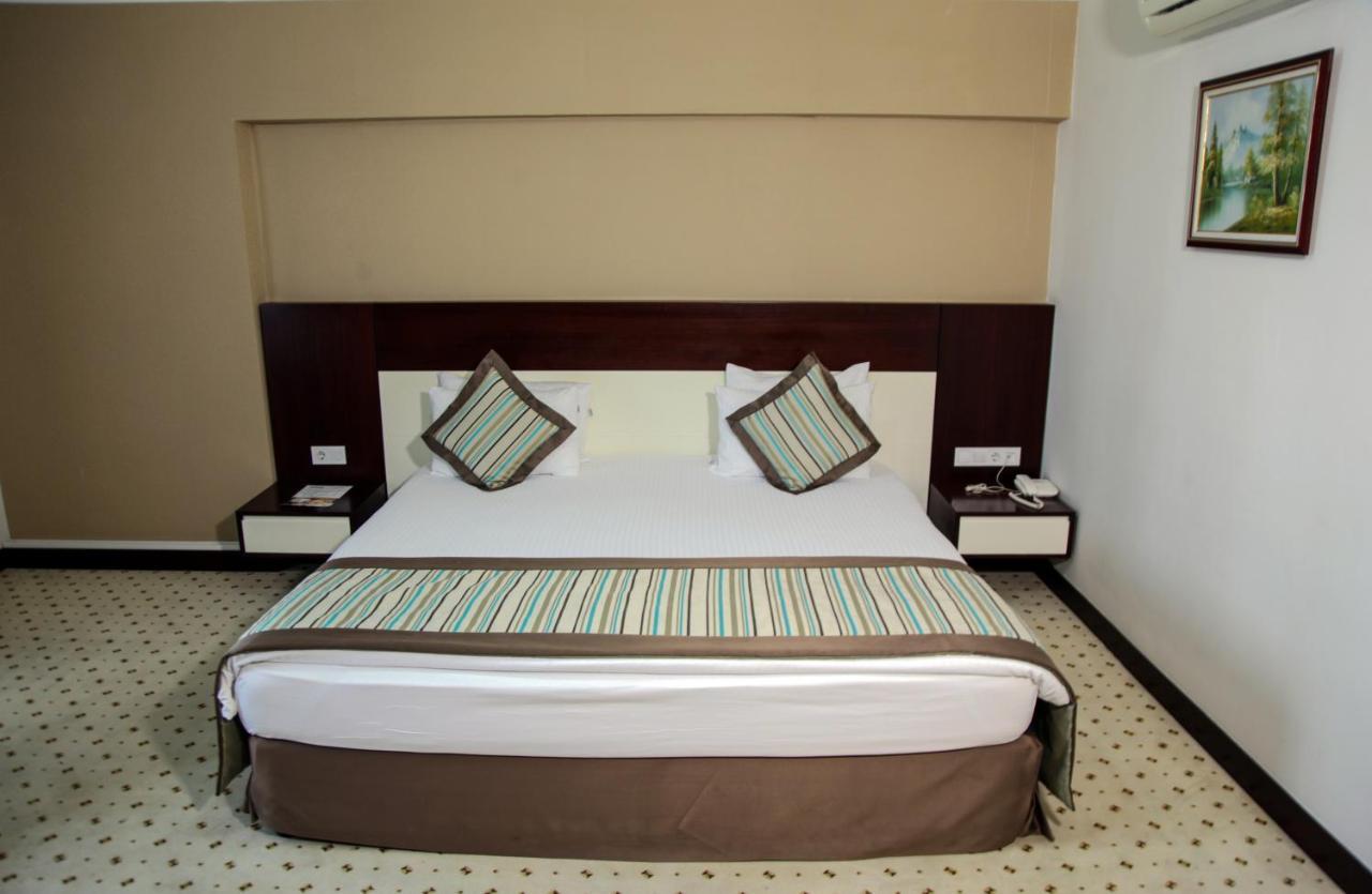 טקירדג Hotel Yayoba מראה חיצוני תמונה