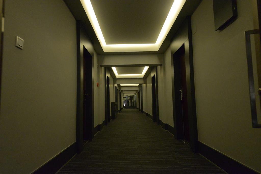טקירדג Hotel Yayoba מראה חיצוני תמונה